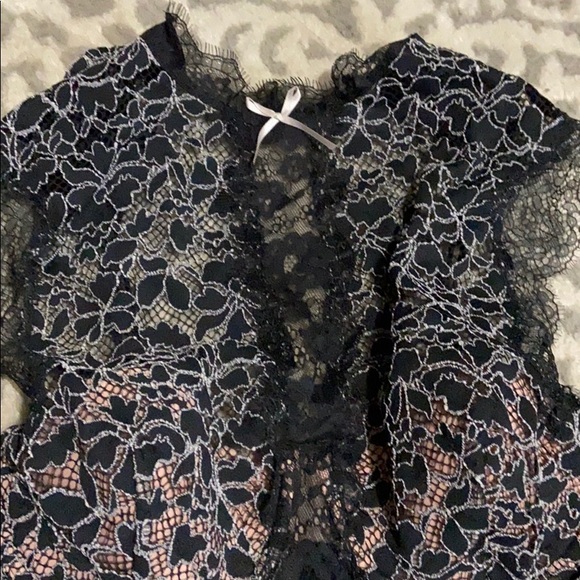 Lingerie top from VS - Picture 2 of 4